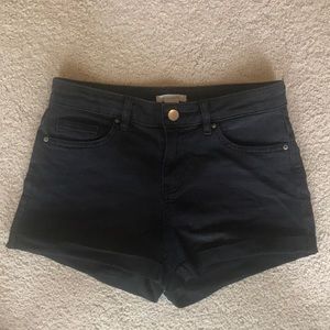 H&M black womens shorts